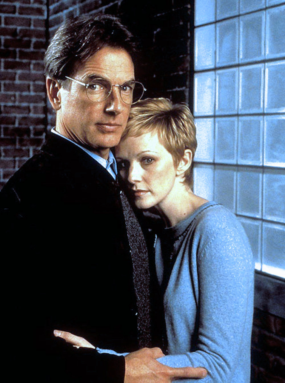 And Never Let Her Go - 04
Keywords: and_never_let_her_go_img