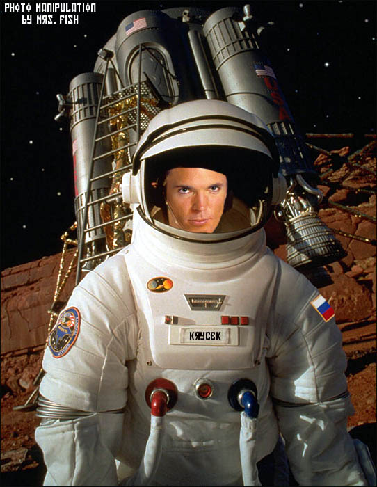 Astronaut by MrsFish
Keywords: candid_art