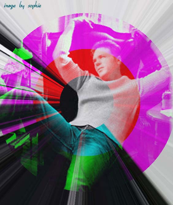 Falling by Sophie
Keywords: candid_art