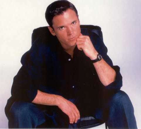 Nick Lea Candid
Keywords: stills